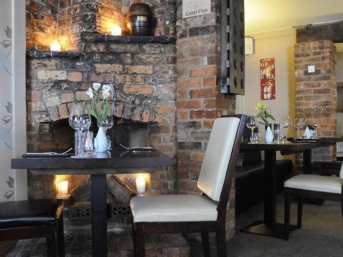 The Partridge Inn Wine Bar & Restaurant Wallingford Buitenkant foto